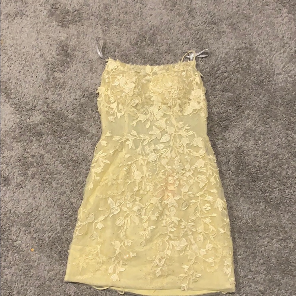 Yellow Sherri Hill dress size 0 worn once.